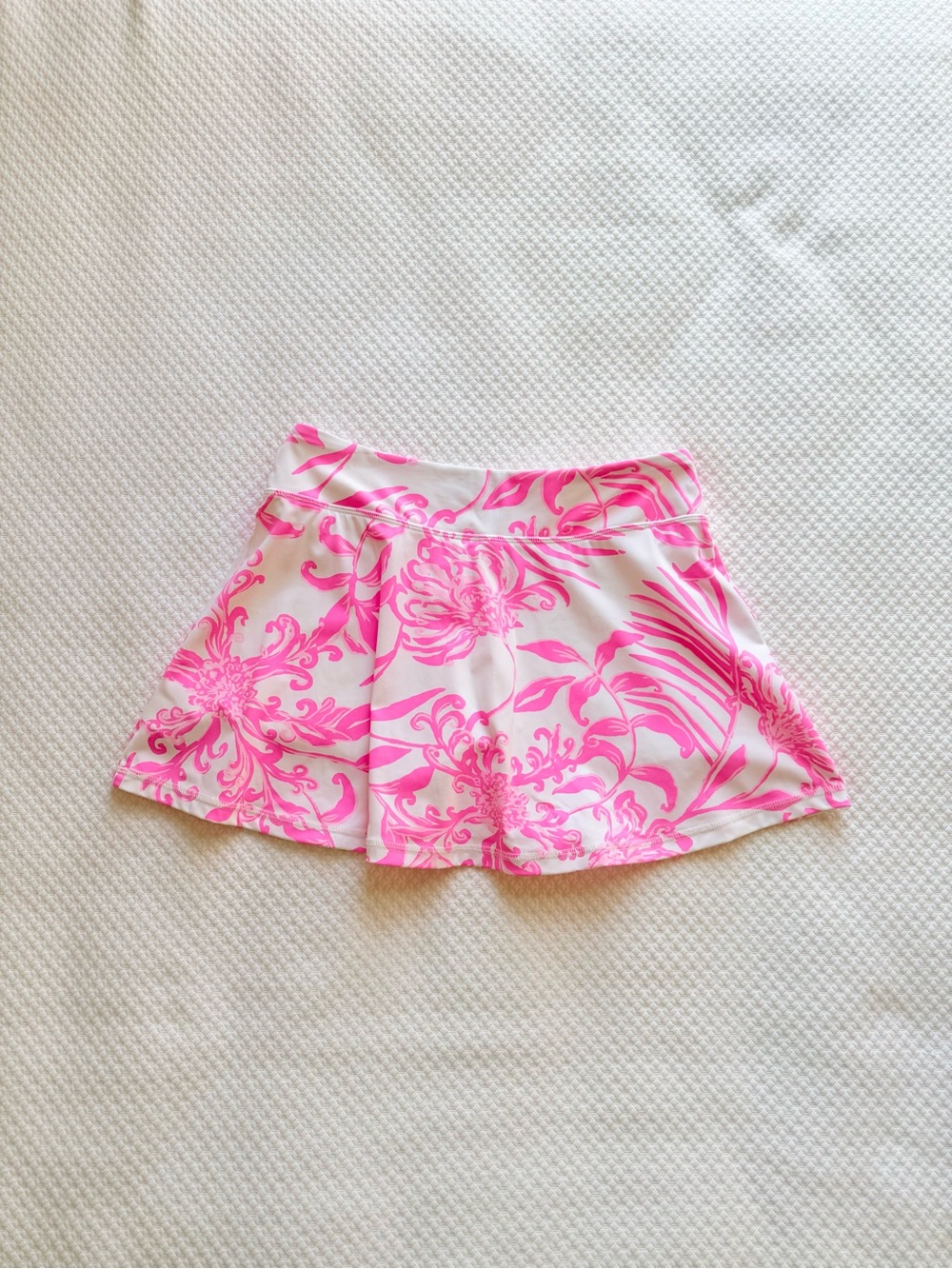 Lilly Pulitzer Aila Skort UPF 50+, Rousseau Pink Glisten in the Sun | Size Small - Picture 10 of 10